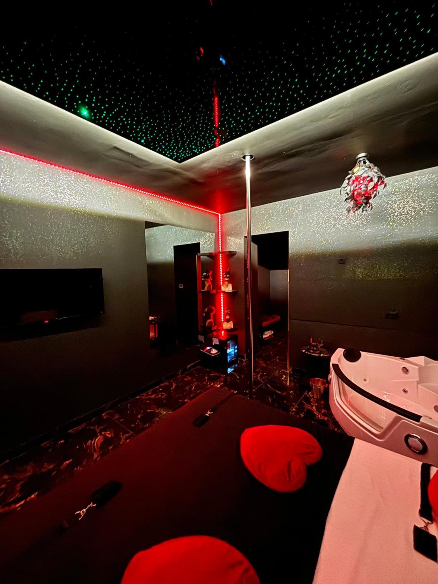Romeo Nights - Love Rooms - Adults Only Bucareste Exterior foto