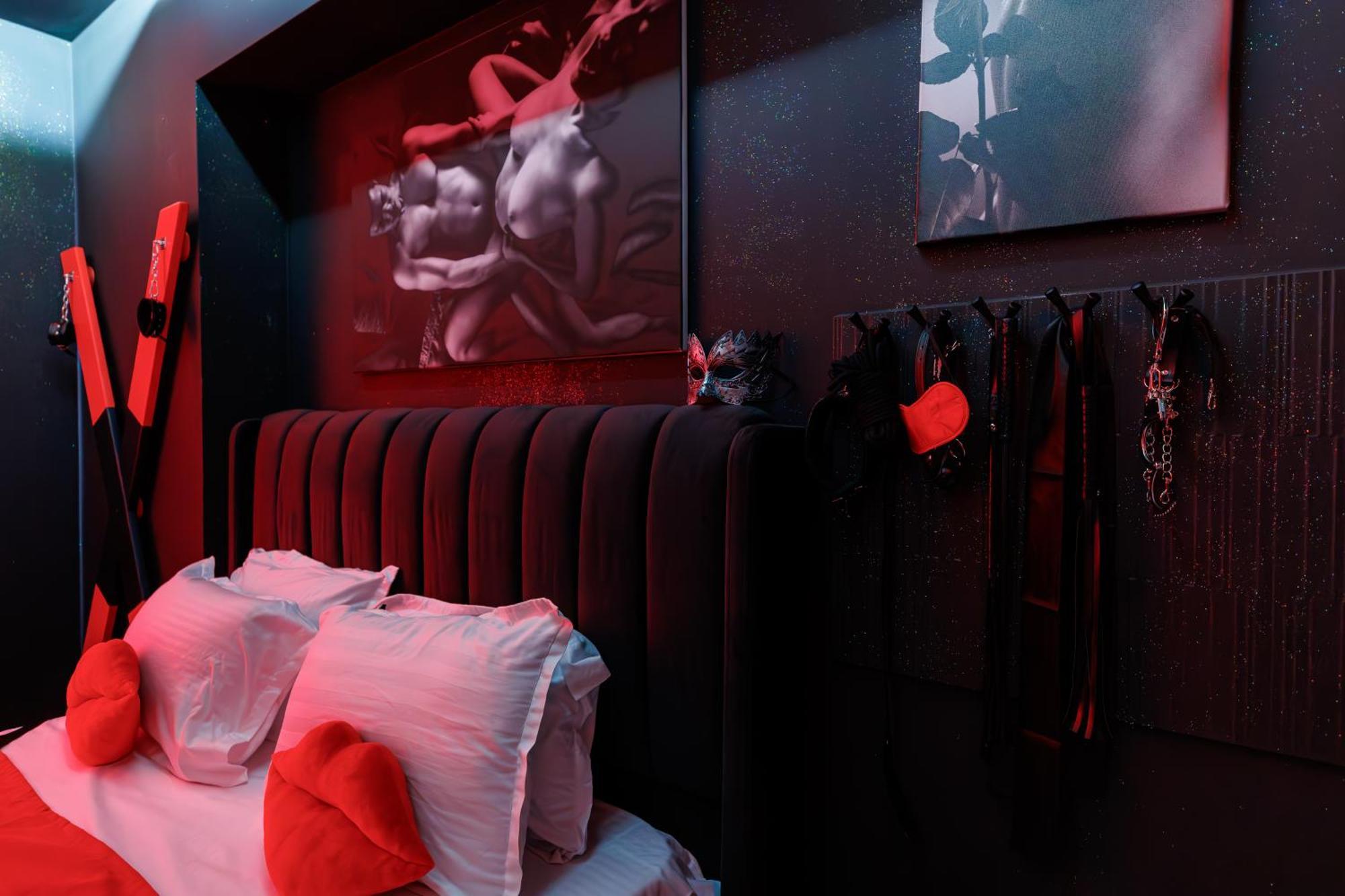 Romeo Nights - Love Rooms - Adults Only Bucareste Exterior foto
